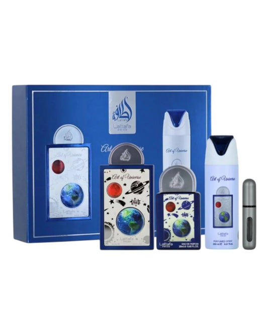 Elegante cofanetto regalo blu aperto del profumo unisex Lattafa Pride Art of Universe, che mostra l'Eau de Parfum, il deodorante e il travel spray al suo interno