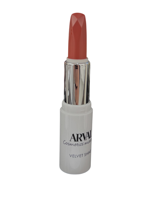 Rossetto Arval Velvet Shine N. 02 - Tonalità nude-rosato brillante con packaging bianco e dettagli cromati.