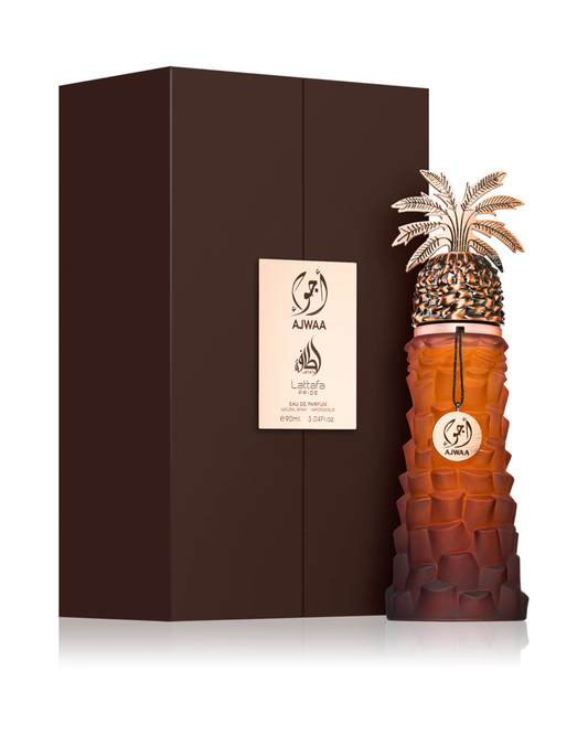 Profumo unisex Ajwaa Lattafa Pride. Vista completa con l'elegante cofanetto marrone scuro e lo spettacolare flacone a forma di palma da dattero